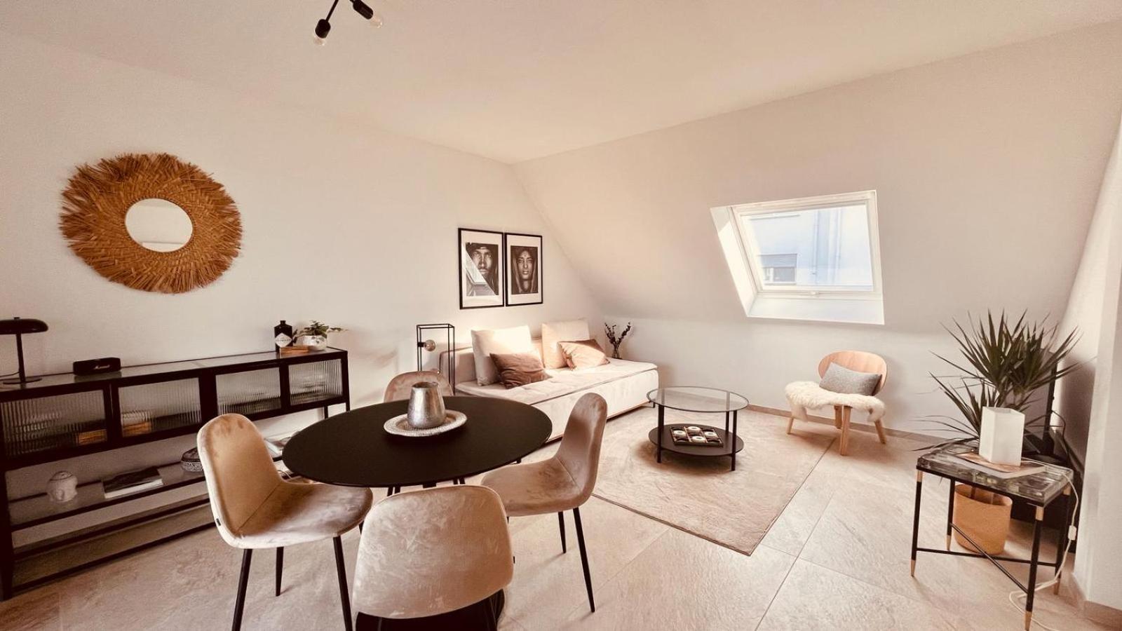 Apartment Am Schloss - Air Σααρμπρύκεν Εξωτερικό φωτογραφία