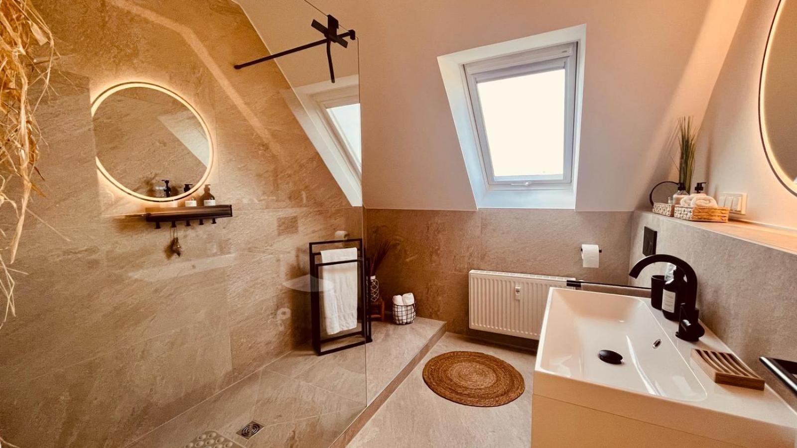 Apartment Am Schloss - Air Σααρμπρύκεν Εξωτερικό φωτογραφία